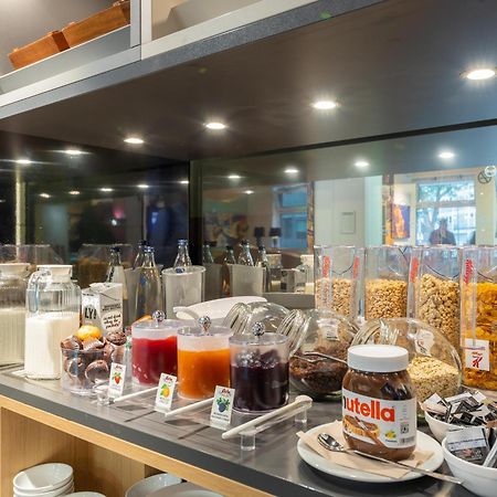 B&B Hotel Duesseldorf-City Bagian luar foto